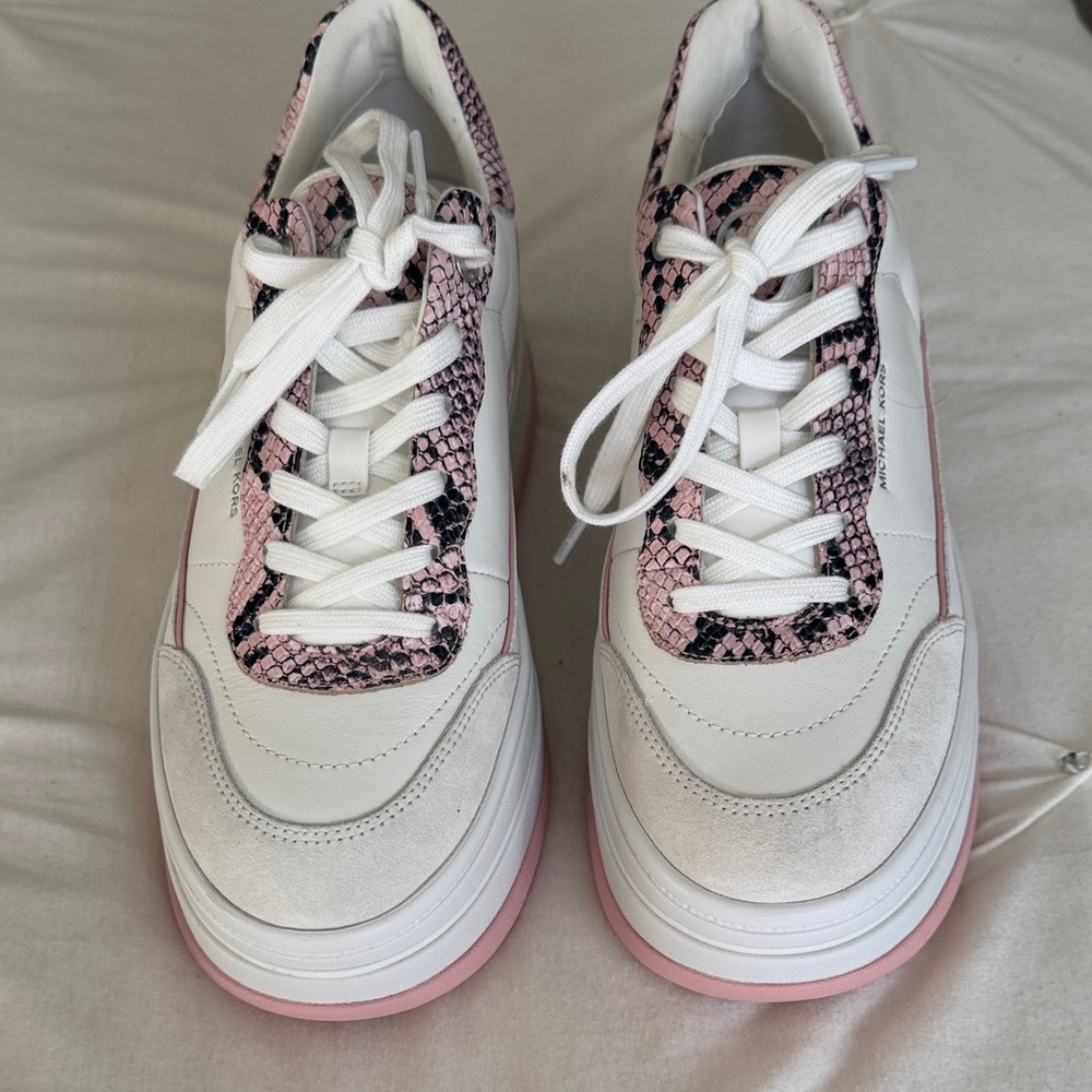 Michael Kors Hayes Lace Up Suede,Size 9, Smoky Rose & White Print Sneakers
